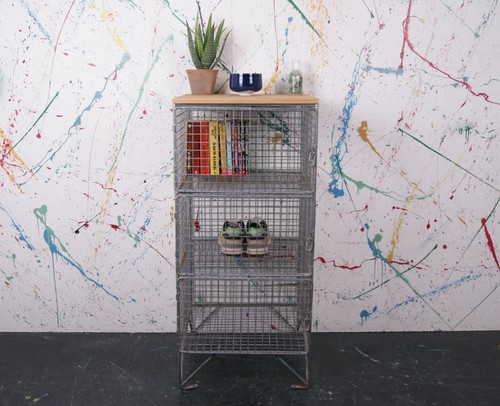 Single metal locker with oak - metal,